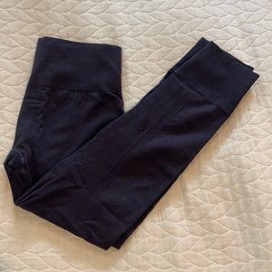 Lululemon Ebb to Street leggings Navy size 8